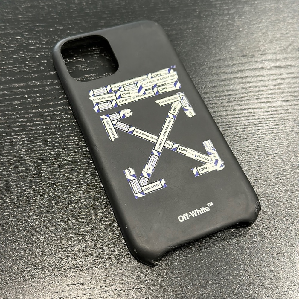 OFF-WHITE Baggage Tape Arrows iPhone 11Pro Phone Case in Black